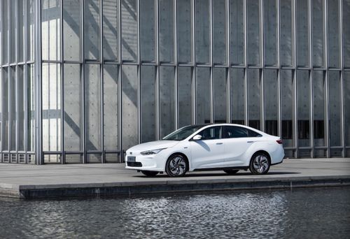 東半球純電翹楚 幾何A如何在實用領域超越特斯拉？